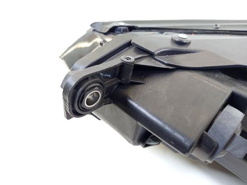 Right headlight VW PASSAT B8 (3G2, CB2) 1.6 TDI | BP32175939C29 