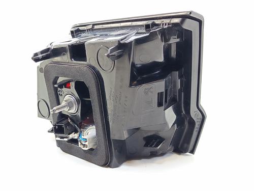 Left tailgate light PEUGEOT 3008 II SUV (MC_, MR_, MJ_, M4_) 1.6 BlueHDi 120 | BP32295052C79 