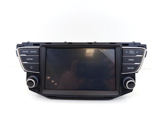 Used Radio Radio HYUNDAI i20 II (GB, IB) 1.0 T-GDI (101 hp) 33004468 33004468