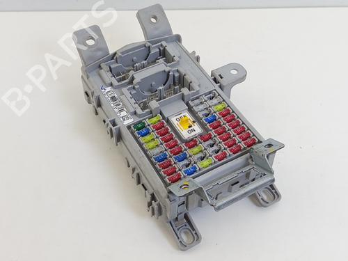 Used Fuse box Fuse box HYUNDAI i20 II (GB, IB) 1.0 T-GDI (101 hp) 33004461 33004461