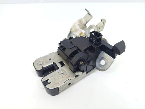 Bagklap lås Bagklap lås AUDI A3 Sportback (8PA) 2.0 TDI (140 hp) 33820415 33820415