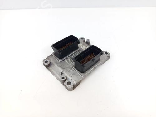 Used Engine control unit (ECU) Engine control unit (ECU) OPEL CORSA C (X01) 1.2 (F08, F68) (75 hp) 33965536 33965536