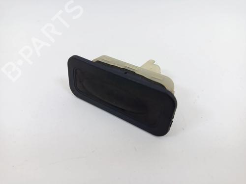Used Tailgate handle Tailgate handle RENAULT MEGANE III Hatchback (BZ0/1_, B3_) 1.5 dCi (BZ09, BZ0D, BZ1W, BZ29, BZ14) (110 hp) 34723652 34723652