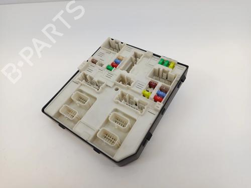 Used Fuse box Fuse box RENAULT MEGANE III Hatchback (BZ0/1_, B3_) 1.5 dCi (BZ09, BZ0D, BZ1W, BZ29, BZ14) (110 hp) 34723625 34723625