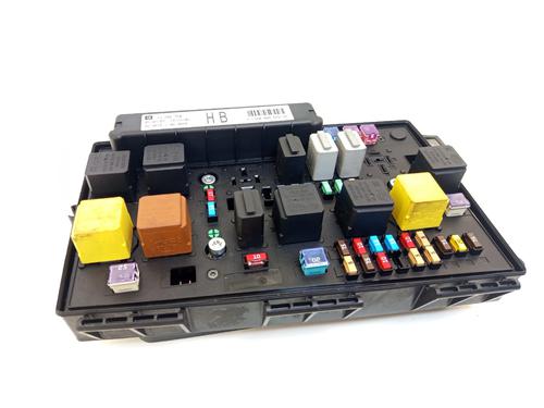Used Fuse box Fuse box OPEL ASTRA H Estate (A04) 1.7 CDTI (L35) (125 hp) 36408101 36408101