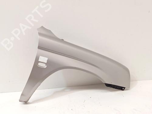 Used Right front fenders Right front fenders 36846036 36846036