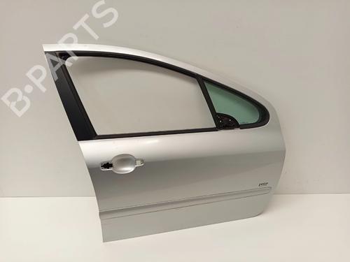 Used Right front door Right front door 37176234 37176234