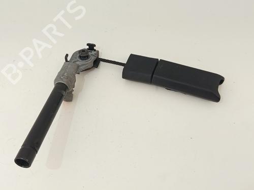 Pretensor delantero derecho Pretensor delantero derecho RENAULT LAGUNA III (BT0/1) 2.0 dCi (BT01, BT08, BT09, BT0E, BT0K, BT12, BT1C, BT1D,... (150 hp) 37406064 37406064