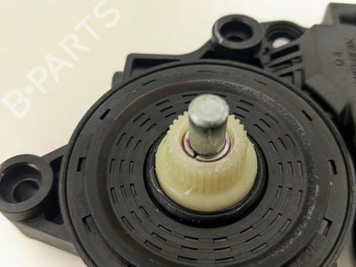 Right front window motor HYUNDAI i30 (GD) 1.6 CRDi | BP37475533E20 - Image 3