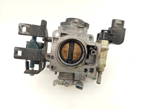 Used Throttle body Throttle body 38021095 38021095