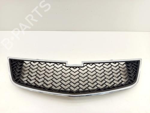 Used Grille Grille 38487367 38487367