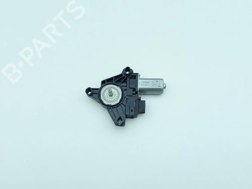 Used Right rear window motor Right rear window motor MERCEDES-BENZ B-CLASS Sports Tourer (W246, W242) B 180 CDI (246.200) (109 hp) 39506457 39506457