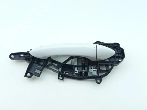 Venstre fortil udvendigt håndtag Venstre fortil udvendigt håndtag OPEL ASTRA K Sports Tourer (B16) 1.6 CDTi (35) (110 hp) 39890921 39890921
