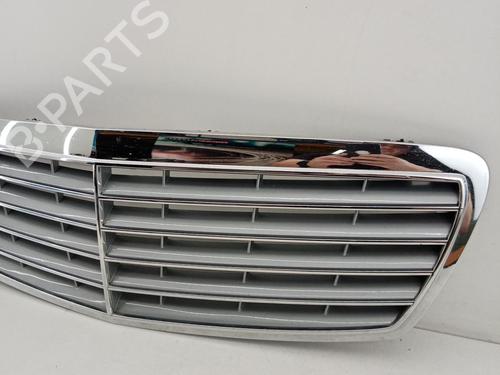 Grill MERCEDES-BENZ E-CLASS (W211) E 320 CDI (211.026) | BP21039833C40
