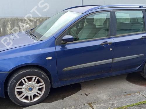 Used Parts FIAT STILO Multi Wagon (192_) 1.4 16V 2383053