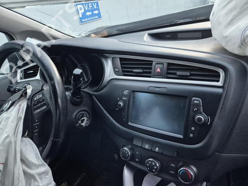 Switch KIA CEE'D Sportswagon (JD) 1.6 CRDi 136 | BP33293181I30 - Image 18