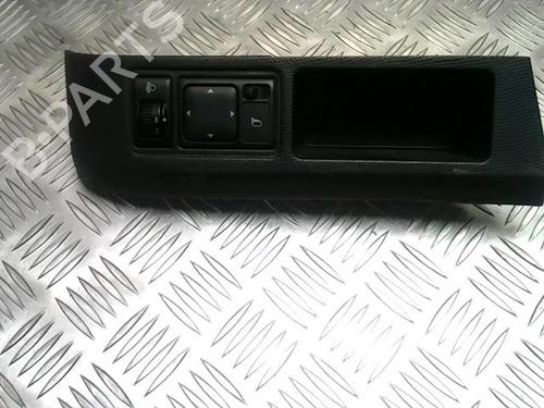 Used Switch NISSAN MICRA III (K12) 1.2 16V (80 hp) 31236777