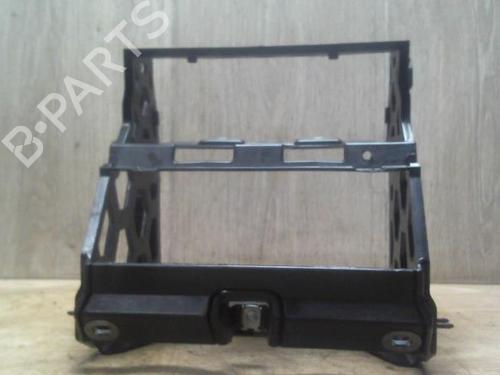 Used Middle console VW POLO V (6R1, 6C1) 1.2 (60 hp) 28721406