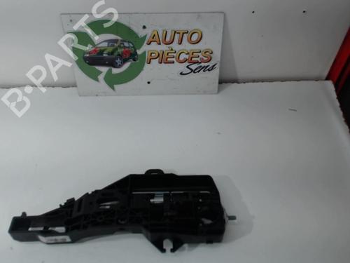 front-left-exterior-door-handle-renault-clio-iv-bh_-2012-2013-2014-2015-2016-2017-2018-2019-2020-2021-25398216 main image