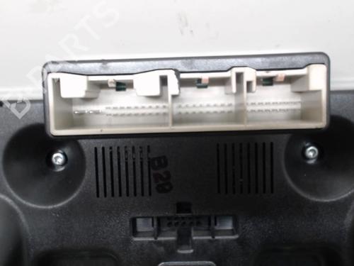 Climate control SEAT LEON (1P1) 2.0 TDI 16V | BP25409872I5