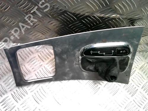 Console centrale MERCEDES-BENZ C-CLASS Coupe (CL203) C 220 CDI (203.708) (150 hp) 31155501