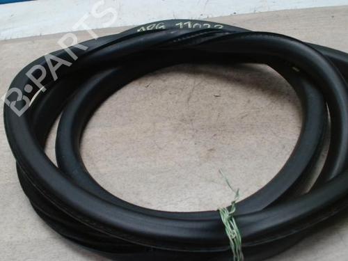 Used Rubber door seal PEUGEOT 208 I (CA_, CC_) 1.2 THP 110 (110 hp) 28001382