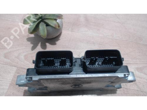 Used Control unit SUZUKI SPLASH (EX) 1.0 (A5B310) (68 hp) 25385978