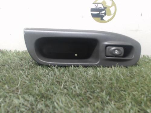 Used Right front window switch RENAULT SCÉNIC I MPV (JA0/1_, FA0_) 1.9 dCi (JA05, JA1F) (102 hp) 25396727