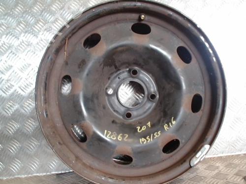 Used Rim Rim 39585539 39585539