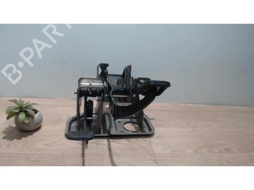 Used Pedal OPEL AGILA (B) (H08) 1.0 (F68) (65 hp) 25386099