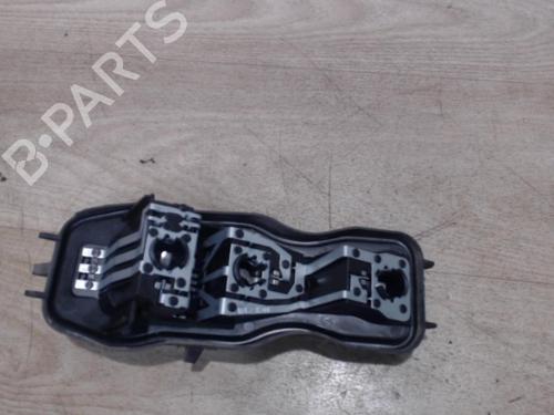 Used Licence plate light RENAULT SCÉNIC II (JM0/1_) 1.5 dCi (JM1E, JM16) (106 hp) 25386420