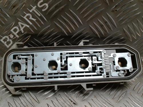 Used Licence plate light RENAULT CLIO II (BB_, CB_) 1.5 dCi (B/CB07) (65 hp) 31229604