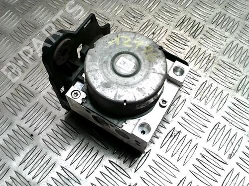 Used ABS pump VW GOLF VII (5G1, BQ1, BE1, BE2) 1.6 TDI (110 hp) 30475152