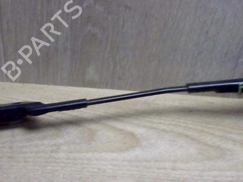 Used Front windshield wiper arm FORD FIESTA VI (CB1, CCN) 1.5 TDCi (75 hp) 25411124