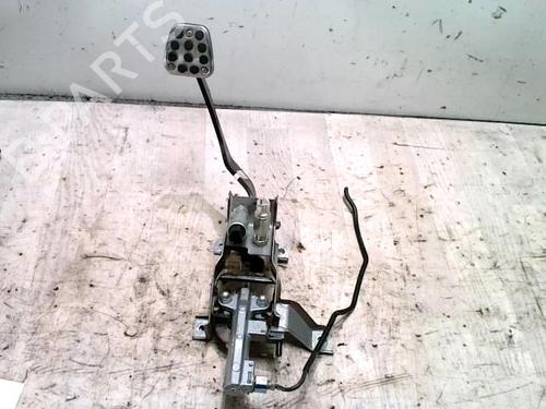 Used Clutch pedal HONDA CIVIC VIII Hatchback (FN, FK) 2.2 CTDi (FK3) (140 hp) 26571436