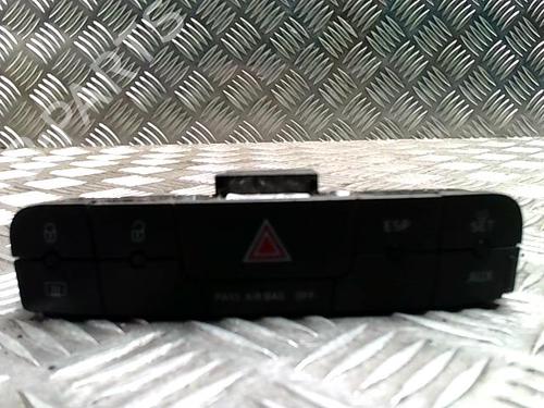 Bouton de warning Bouton de warning SEAT IBIZA IV (6J5, 6P1) 1.6 TDI (105 hp) 34243918 34243918