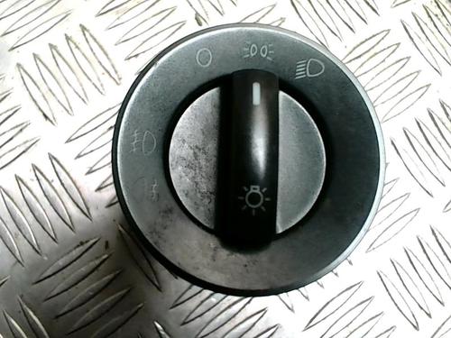 Used Headlight switch VW POLO IV (9N_, 9A_) 1.4 16V (75 hp) 31238953