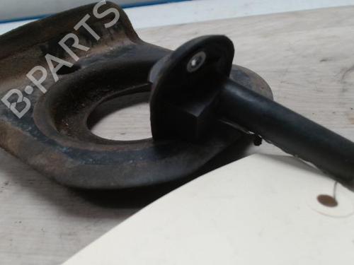 fuel-flap-vw-touareg-7la-7l6-7l7-2002-2003-2004-2005-2006-2007-2008-2009-2010-2011-2012-2013-25418689 main image