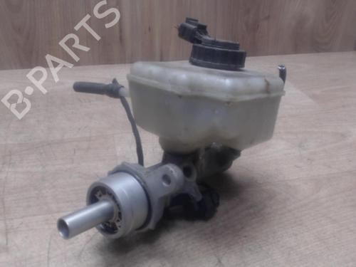 Used Brake master cylinder VW GOLF VI (5K1) 2.0 TDI (110 hp) 31233606