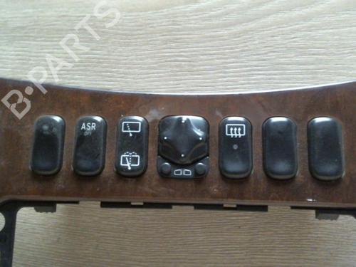 Console centrale MERCEDES-BENZ A-CLASS (W168) A 160 (168.033, 168.133) (102 hp) 31236543