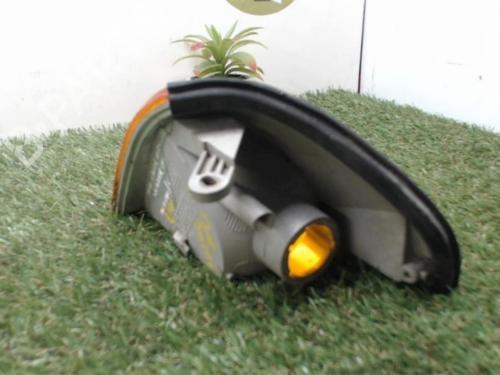 Right front indicator SUZUKI SWIFT II Hatchback (EA, MA) 1.0 i (SF310, AA44) | BP25408566C33 