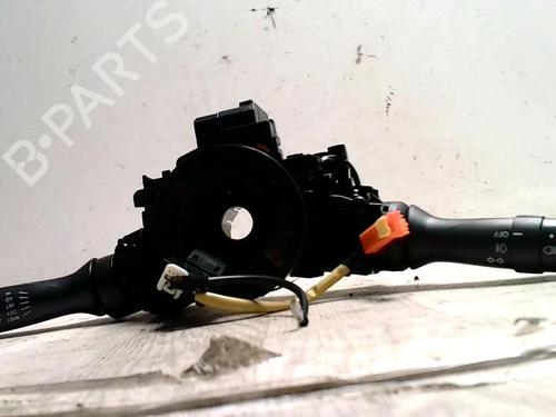 Used Steering column stalk TOYOTA YARIS (_P9_) 1.4 D-4D (NLP90_, NLP90R) (90 hp) 31233234