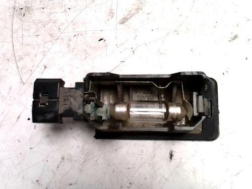 Éclairage de plaque d'immatriculation BMW 3 Touring (E91) 318 d (122 hp) 31222615