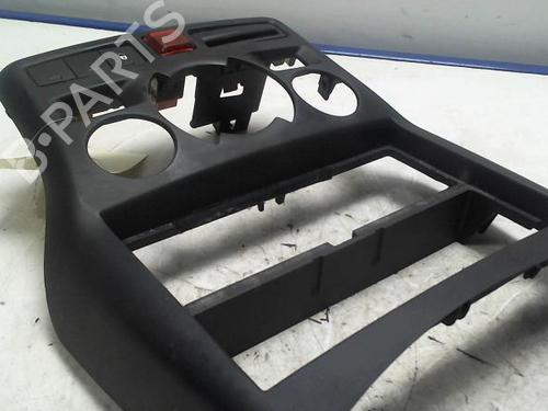 Midtkonsoll CITROËN C3 Picasso (SH_) 1.4 VTi 95 (SH8FSC, SH8FP0, SH8FP6) | BP31235768I22