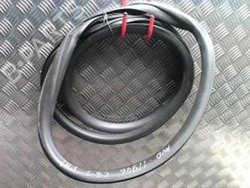 Used Rubber door seal CITROËN C3 II (SC_) 1.6 HDi (92 hp) 25617793