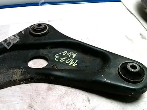 Used Right front suspension arm PEUGEOT 208 I (CA_, CC_) 1.2 THP 110 (110 hp) 27862831