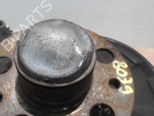 Used Left front steering knuckle MERCEDES-BENZ C-CLASS (W203) C 270 CDI (203.016) (170 hp) 25414667