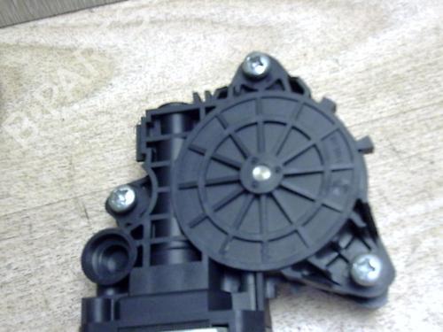 right-front-window-motor-lancia-musa-350_-2004-2005-2006-2007-2008-2009-2010-2011-2012-25410326 main image