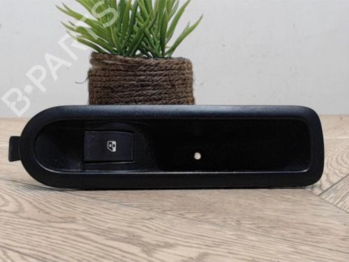 Used Right rear window switch RENAULT SCÉNIC II (JM0/1_) 1.5 dCi (JM1E, JM16) (106 hp) 25388052