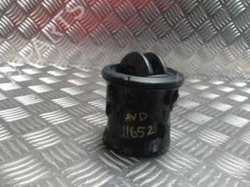 Used Air vent NISSAN ALMERA TINO (V10) 1.8 (116 hp) 26218097
